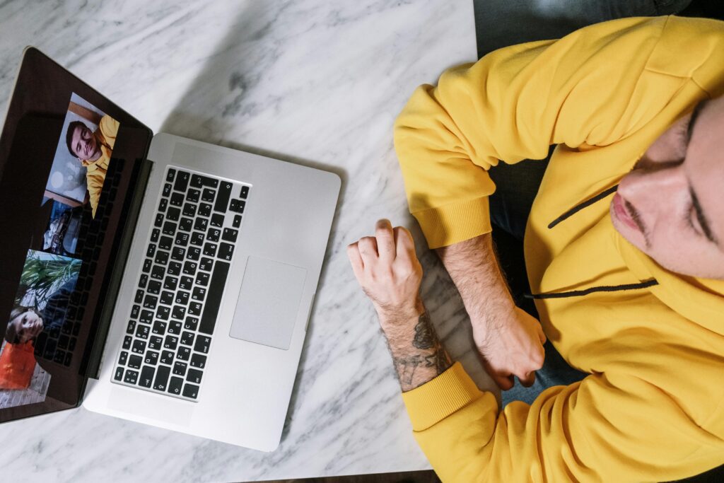 Virtual therapy for professionals allows therapy to be done anywhere at any time.