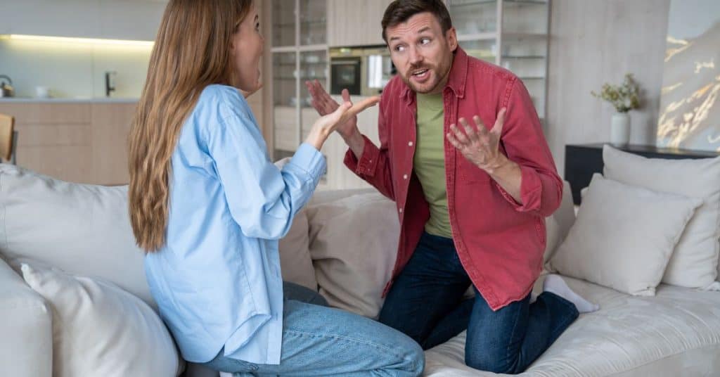What does narcissism look like in relationships?
